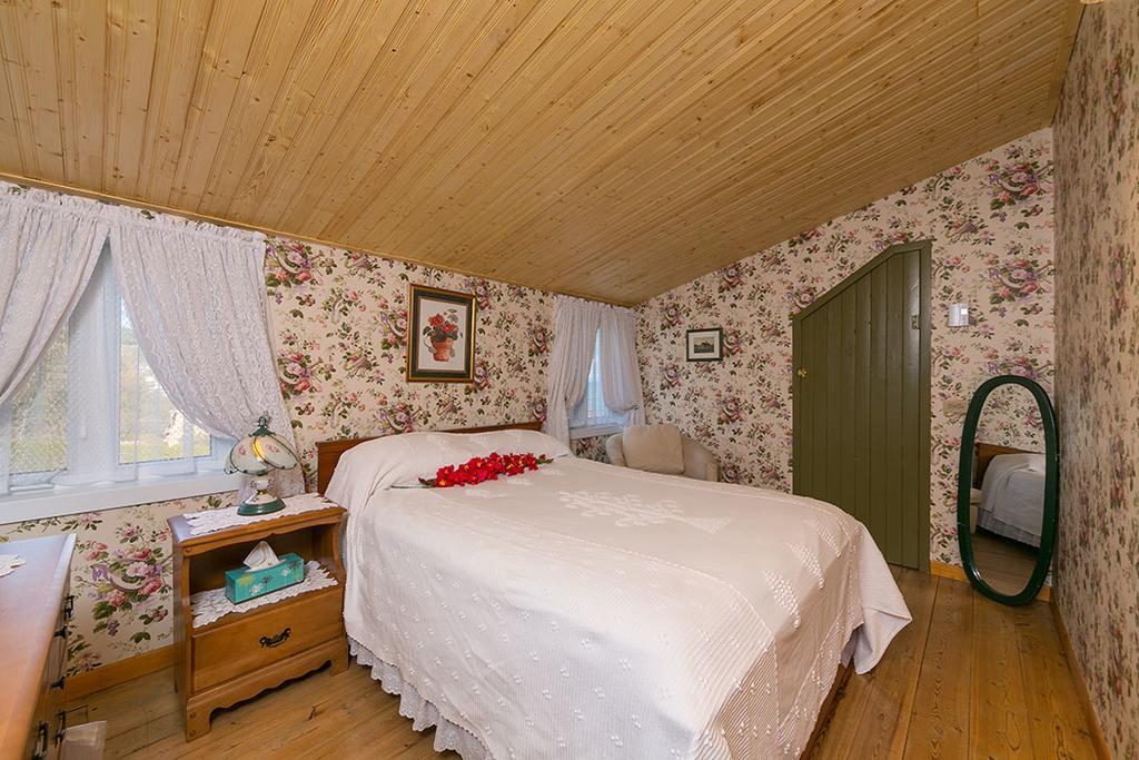 Auberge Gite Maison Des Lilas La Malbaie Eksteriør bilde