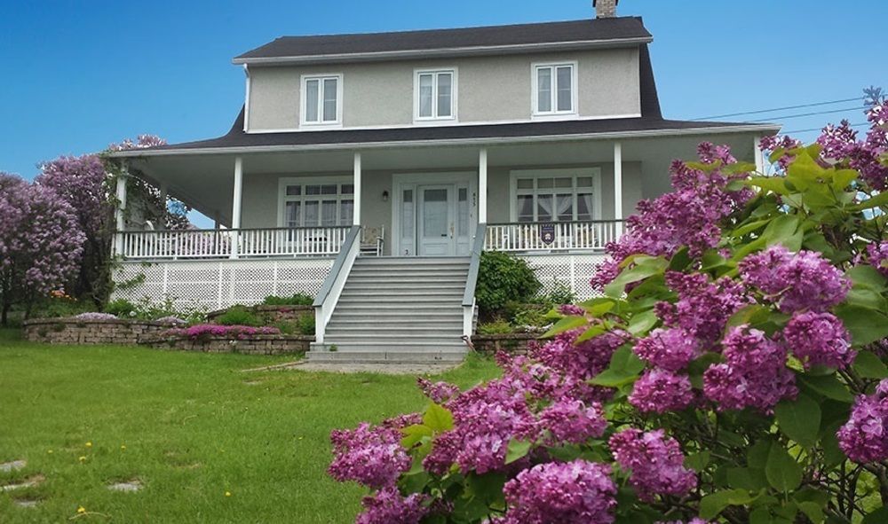 Auberge Gite Maison Des Lilas La Malbaie Eksteriør bilde
