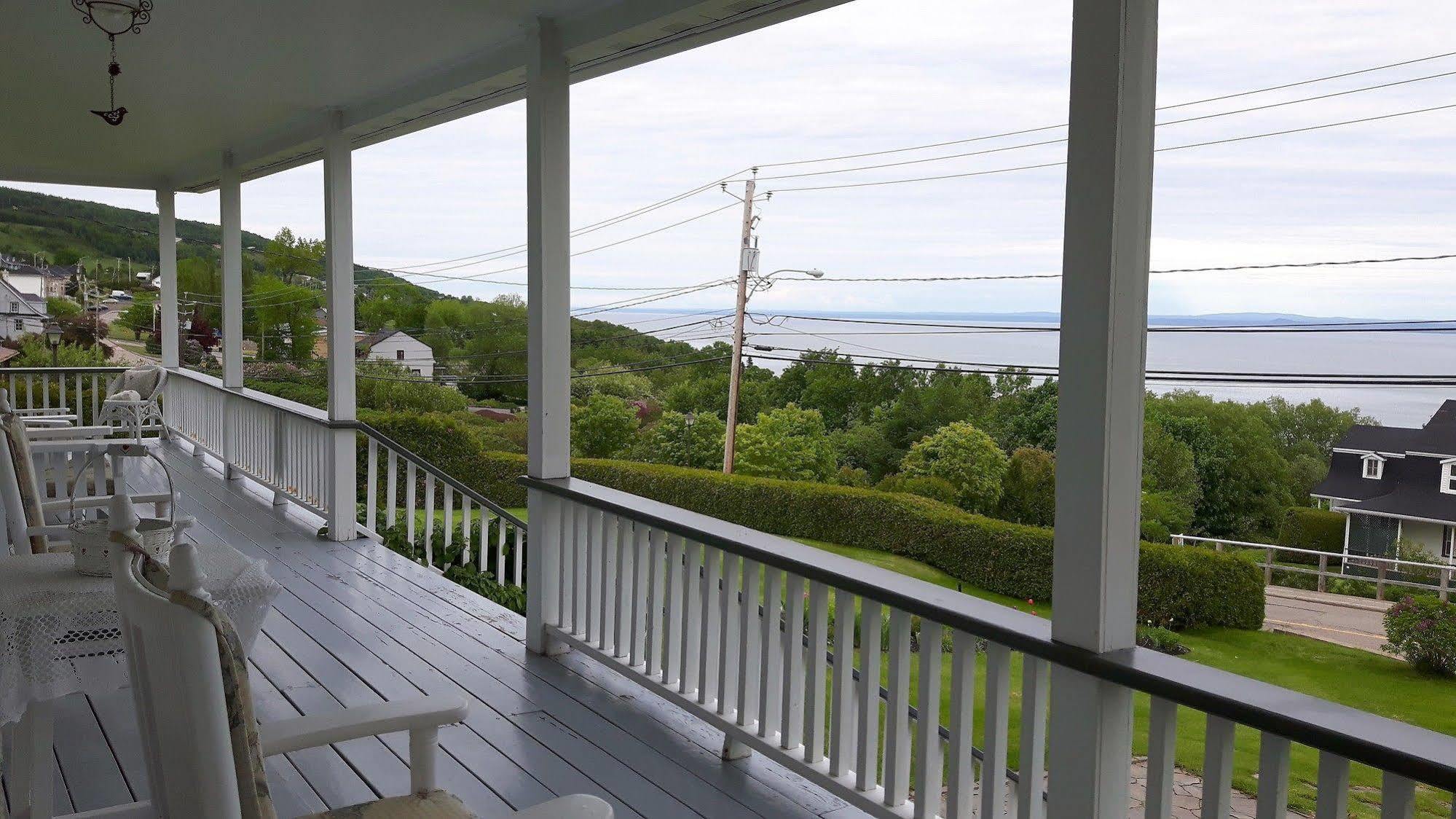 Auberge Gite Maison Des Lilas La Malbaie Eksteriør bilde