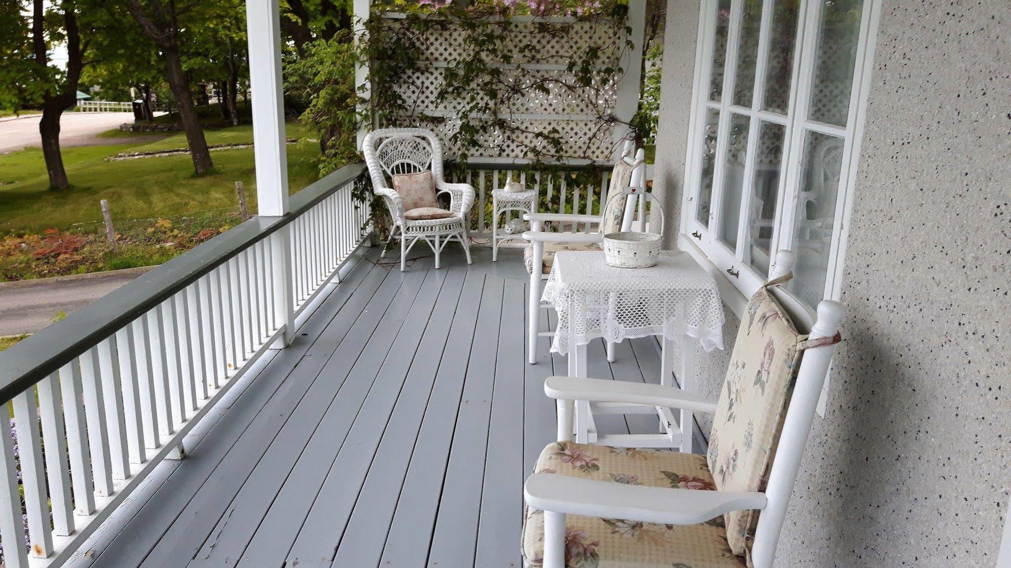 Auberge Gite Maison Des Lilas La Malbaie Eksteriør bilde